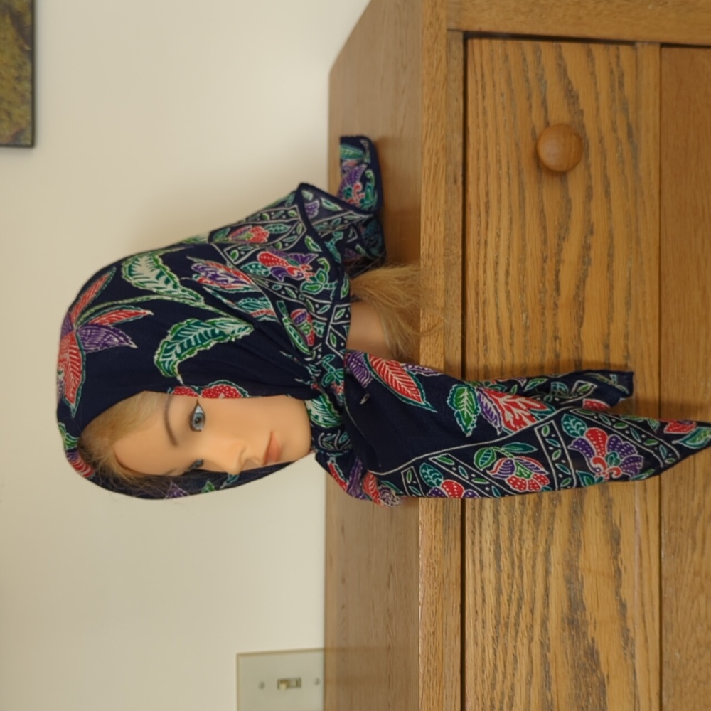 Vintage Square Navy Floral Scarf - Picture 3 of 5